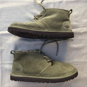 UGG Neumel Lace Up Chukka Boots with Plush Lining Leather Suede Men’s 12